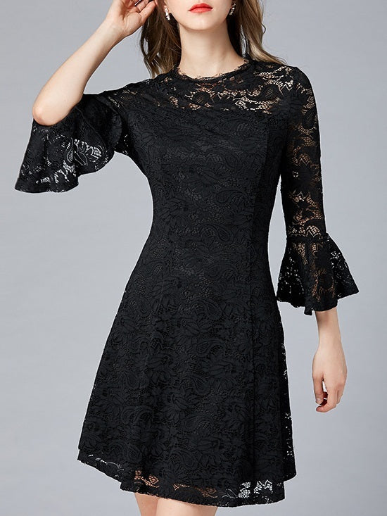 Black bell sleeve outlet dress plus size