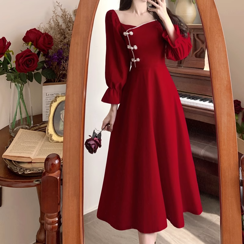 Red a line hot sale dress with sleeves