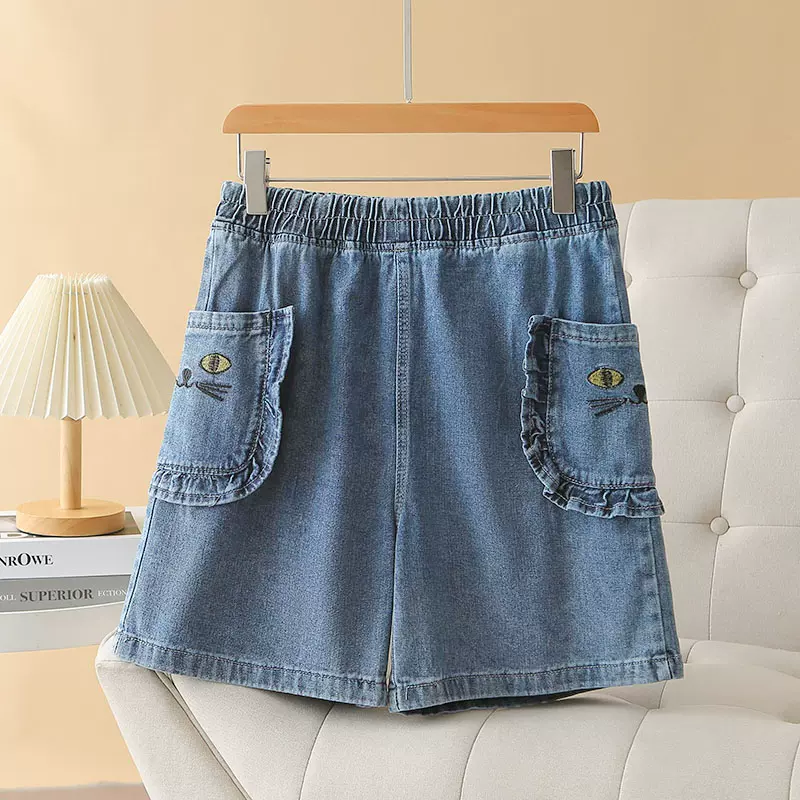 (2XL-5XL) Plus Size Cat Embroidered Denim Shorts (EXTRA BIG SIZE)