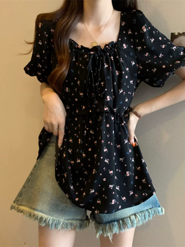 Plus Size Ditsy Floral Black Short Sleeve Blouse