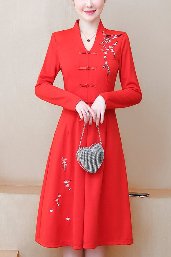 Plus Size Red Long Sleeve Cheongsam