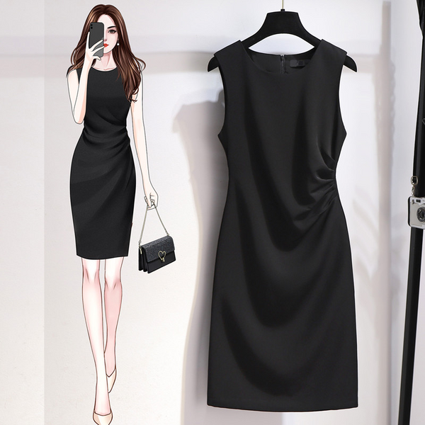 Plus Size Sleeveless Pencil Dress