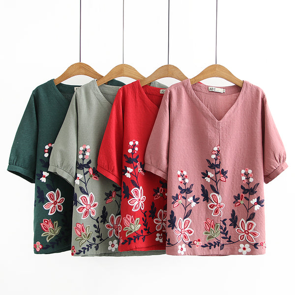 Plus Size Floral Embroidery Blouse