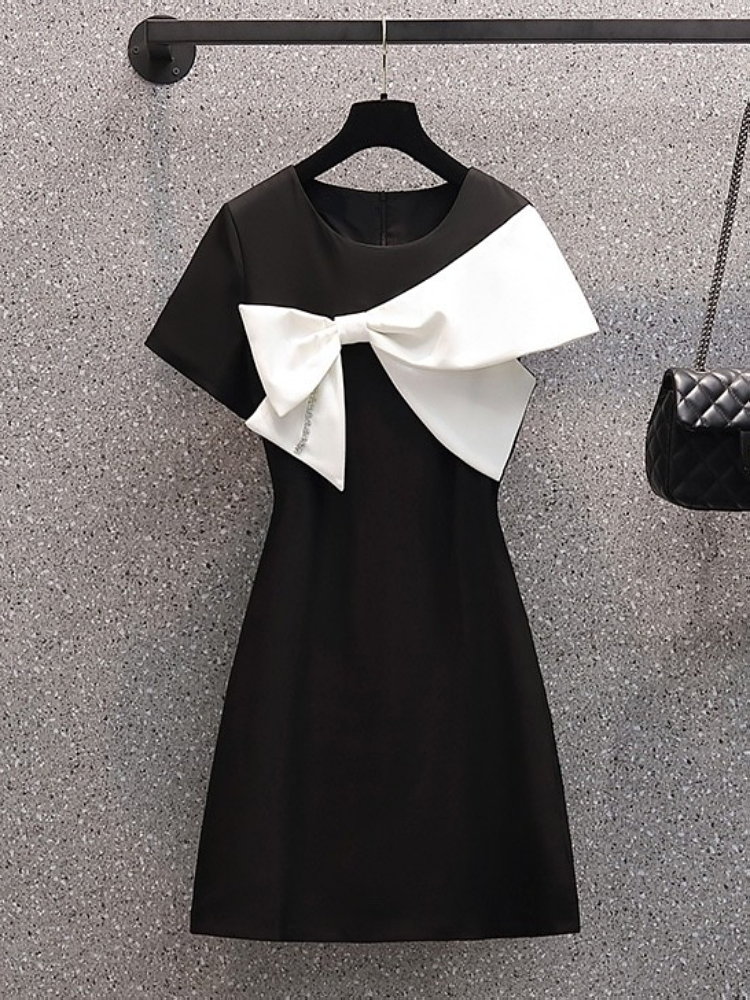 Plus Size Ribbon Little Black Dress